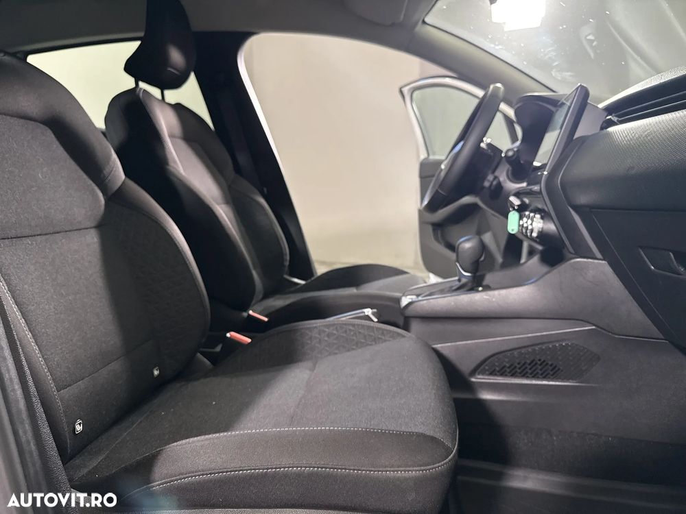 Renault Clio - 12