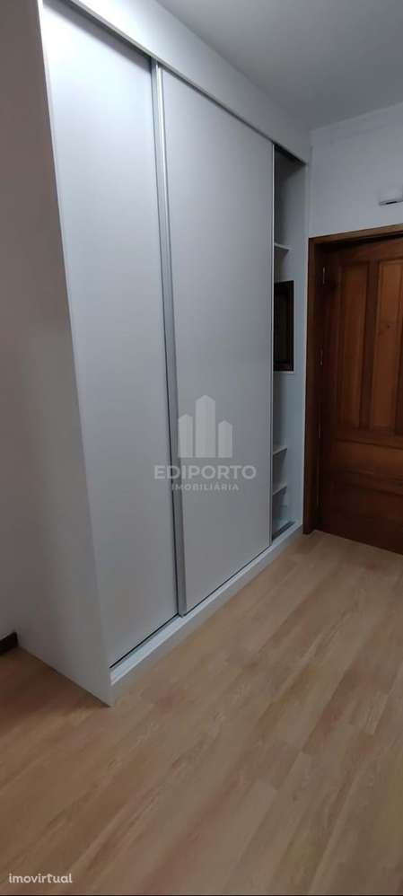 Apartamento T2, na Rua Barão de Corvo - Grande imagem: 2/18