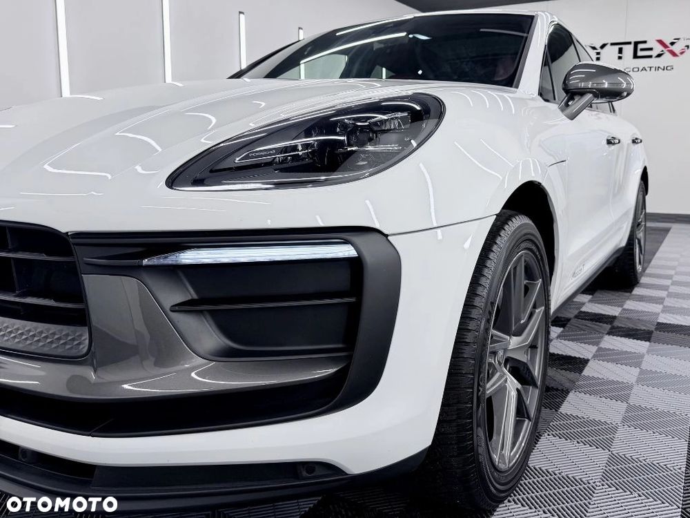 Porsche Macan T - 2