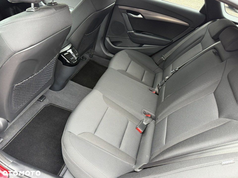 Hyundai i40 2.0 Premium - 37
