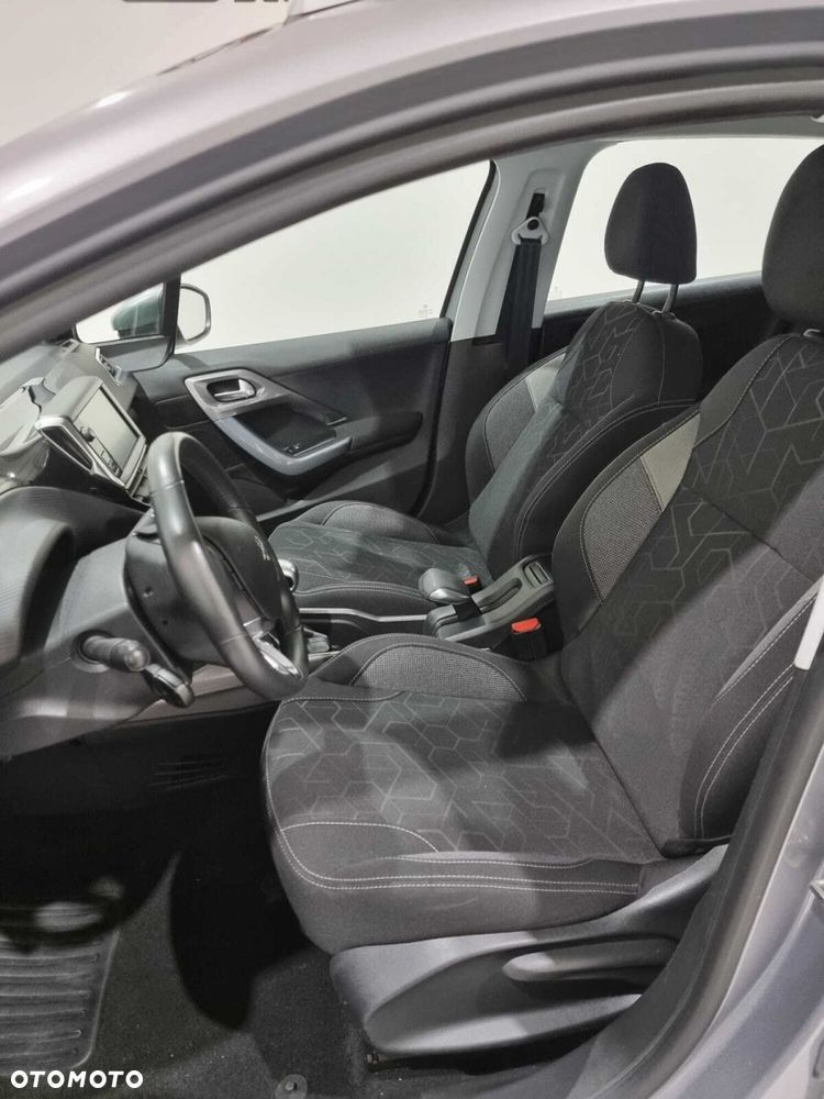 Peugeot 2008 - 15
