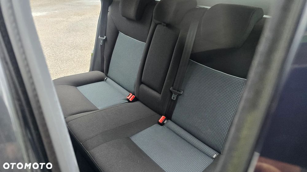 Ford Mondeo 1.6 Trend - 31