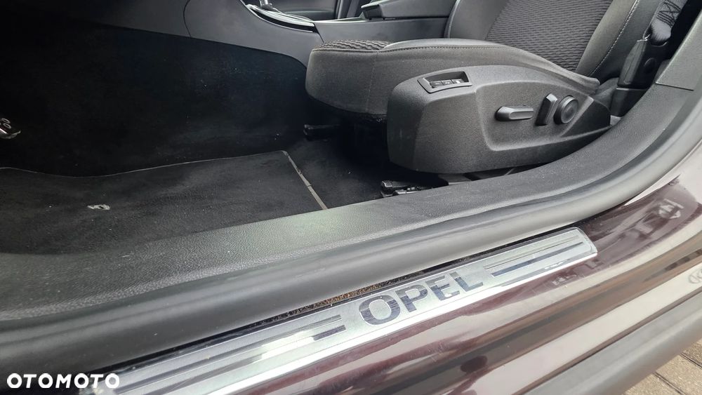 Opel Insignia 2.0 CDTI Cosmo - 26