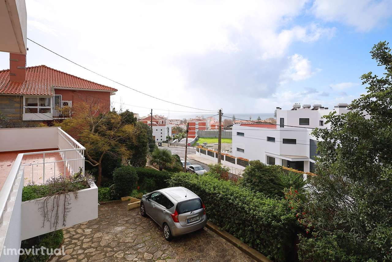 T4 Duplex - Parede - Vista Mar - Varanda - Garagem - Para Renovação - Grande imagem: 2/60