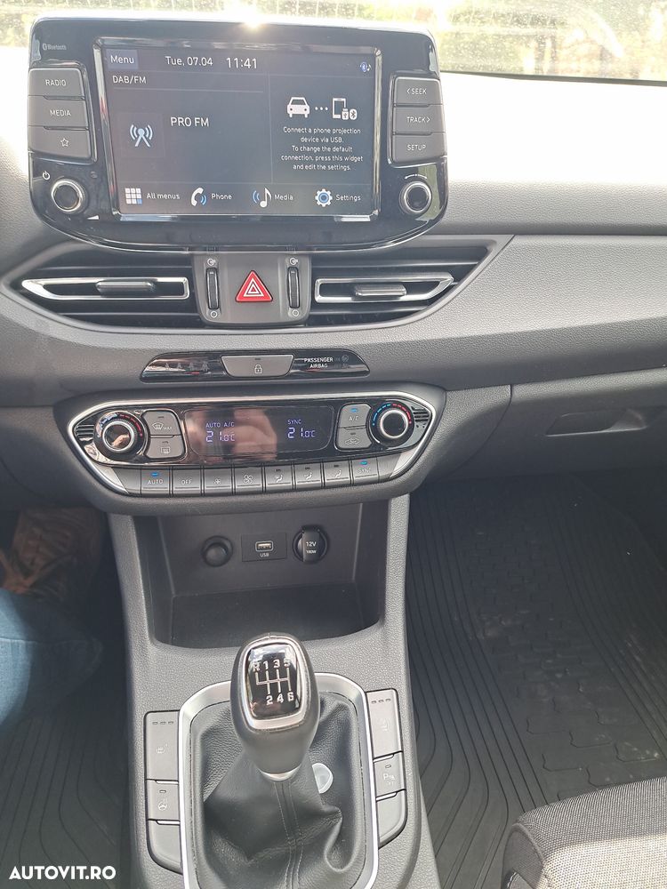 Hyundai i30 1.5 Pure - 12