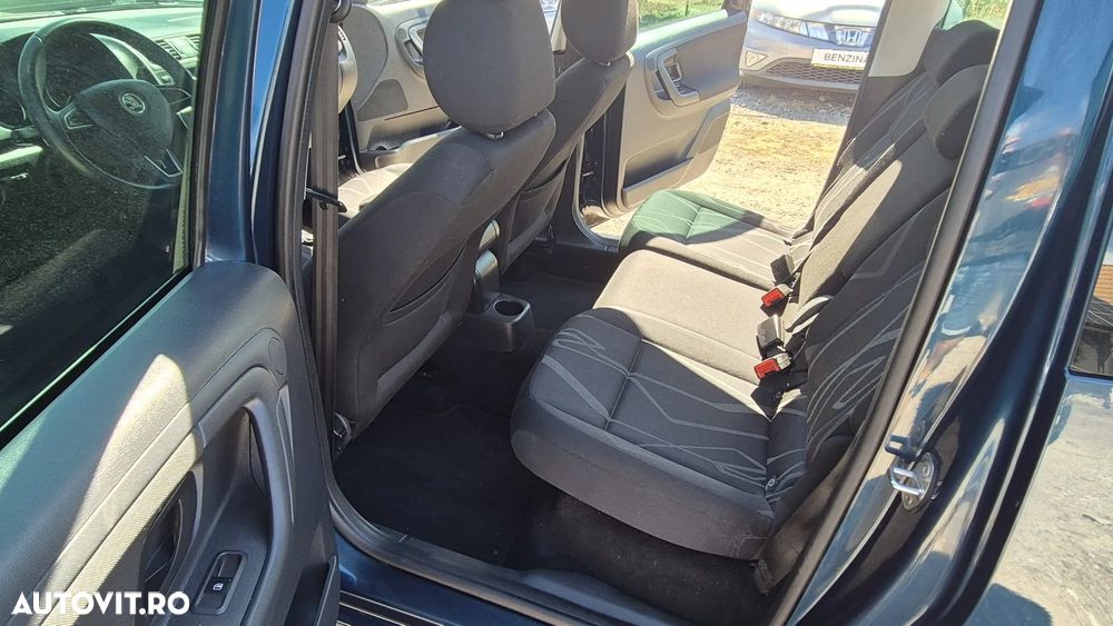 Skoda Roomster 1.2 TSI DSG Fresh - 8