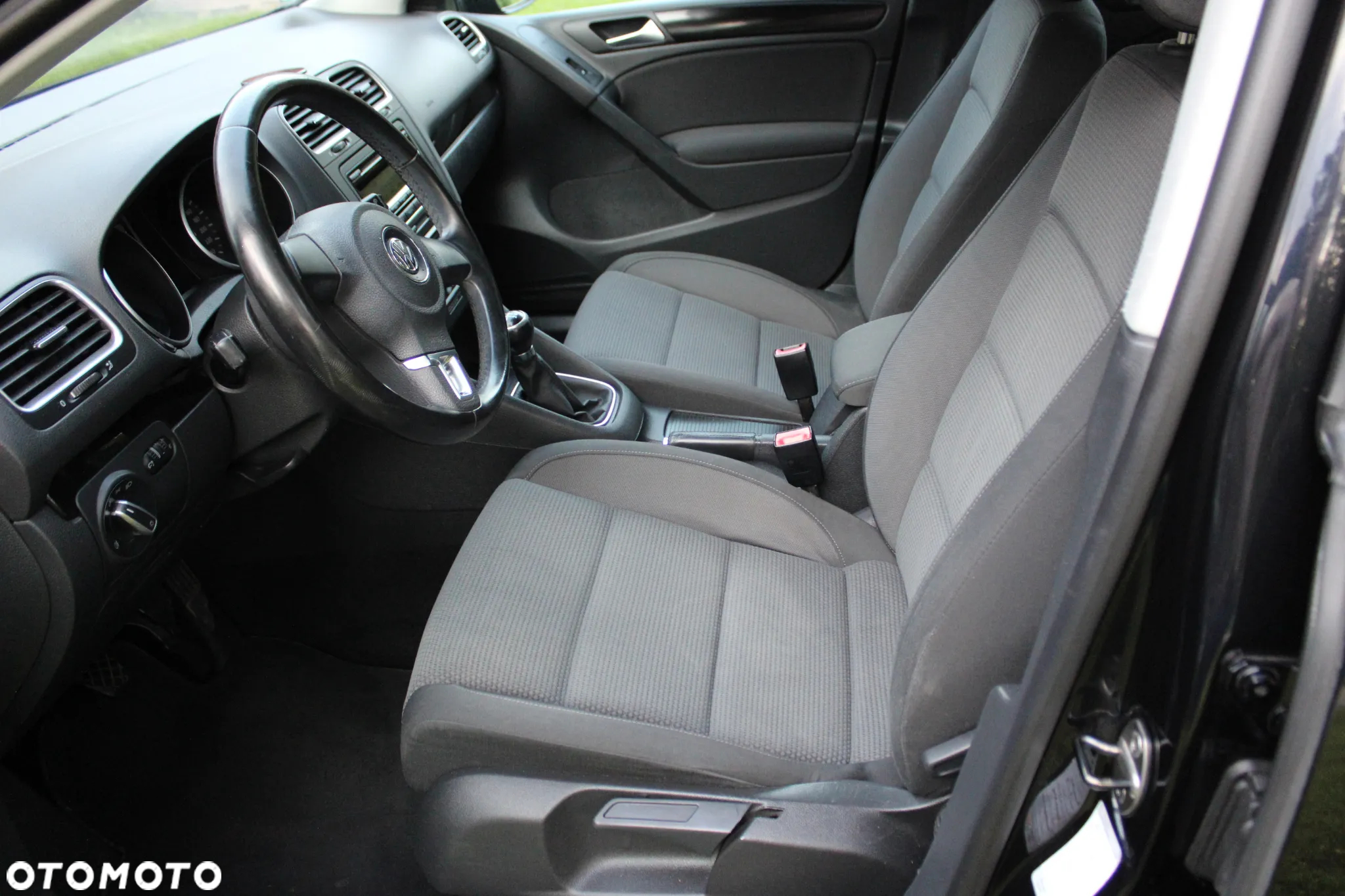 Volkswagen Golf 1.6 Comfortline - 29