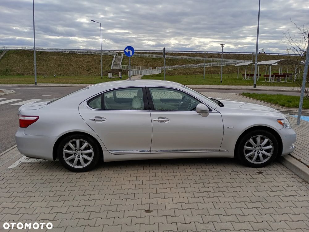 Lexus LS 460 Elite AWD - 5