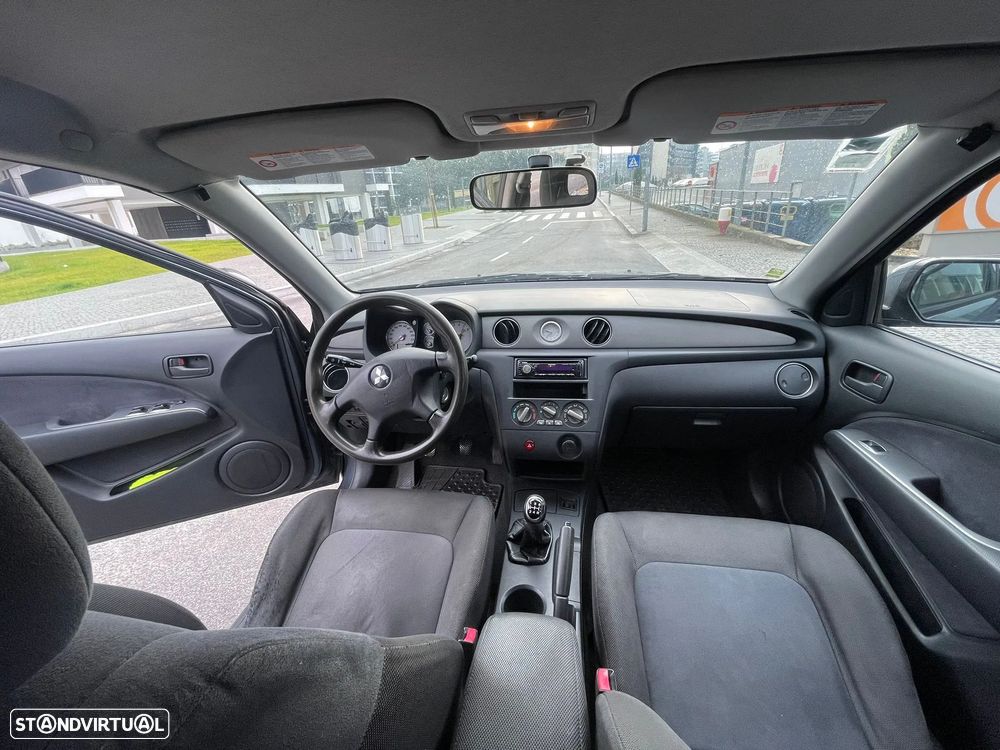 Mitsubishi Outlander 2.0 Sport 4WD - 6