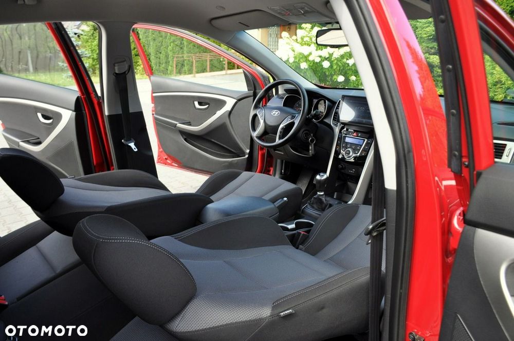 Hyundai i30 - 23