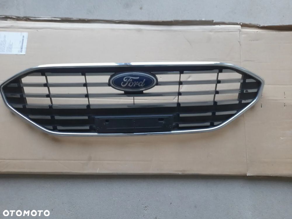 FORD FIESTA MK8 LIFT GRILL ATRAPA TITANIUM 21-> - 1