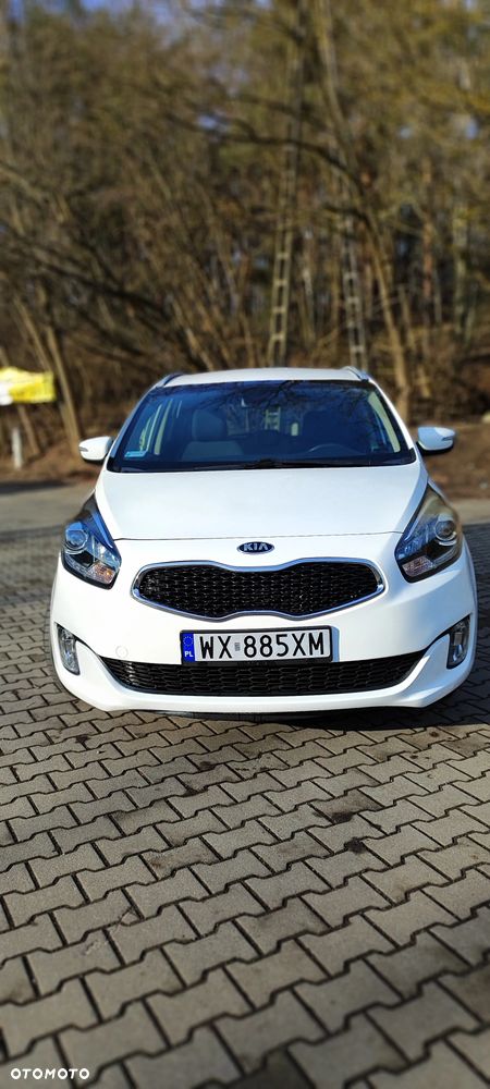Kia Carens - 1