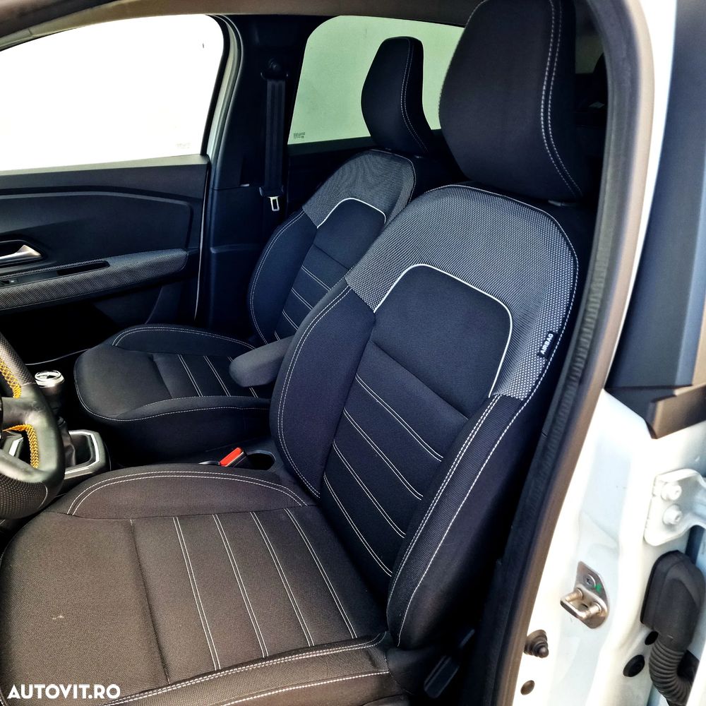 Dacia Logan TCe 90 MT6 Journey+ - 11