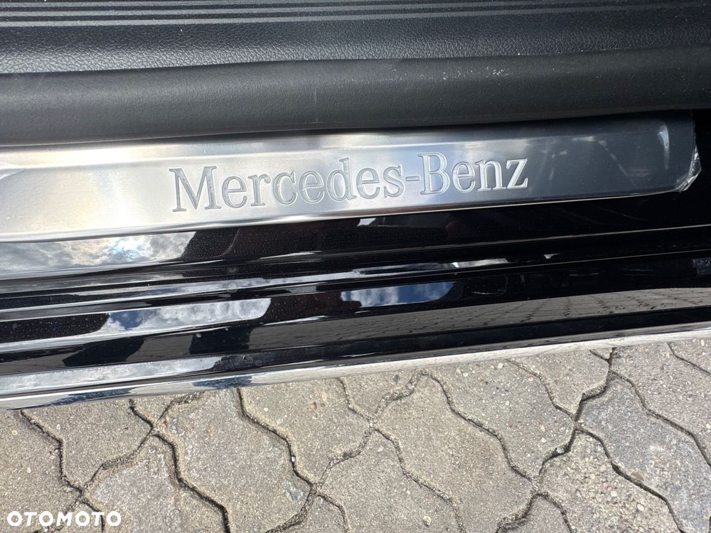 Mercedes-Benz Klasa E 450 d mHEV 4-Matic Exclusive 9G-Tronic - 36