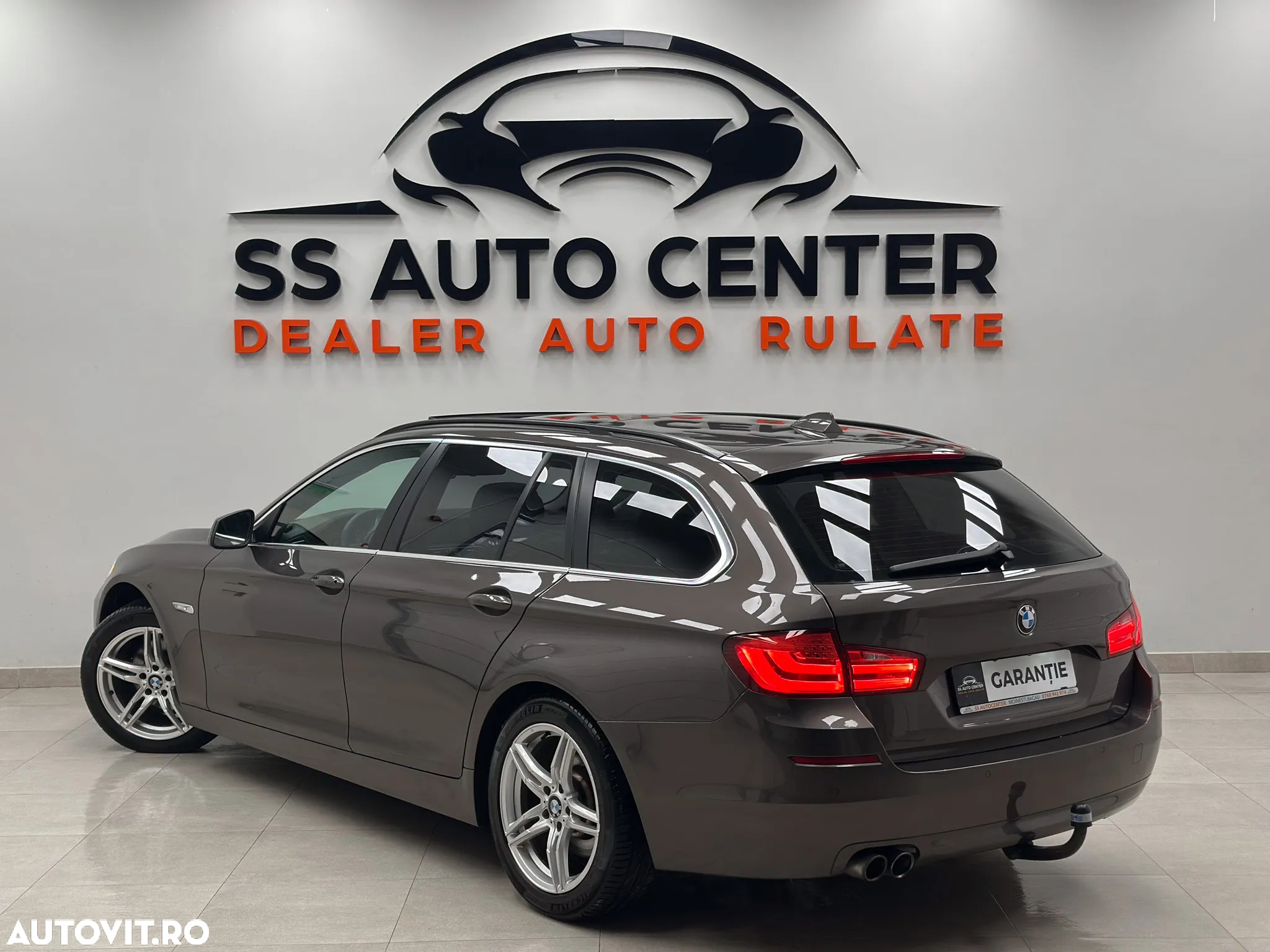 BMW Seria 5 520d Touring - 4