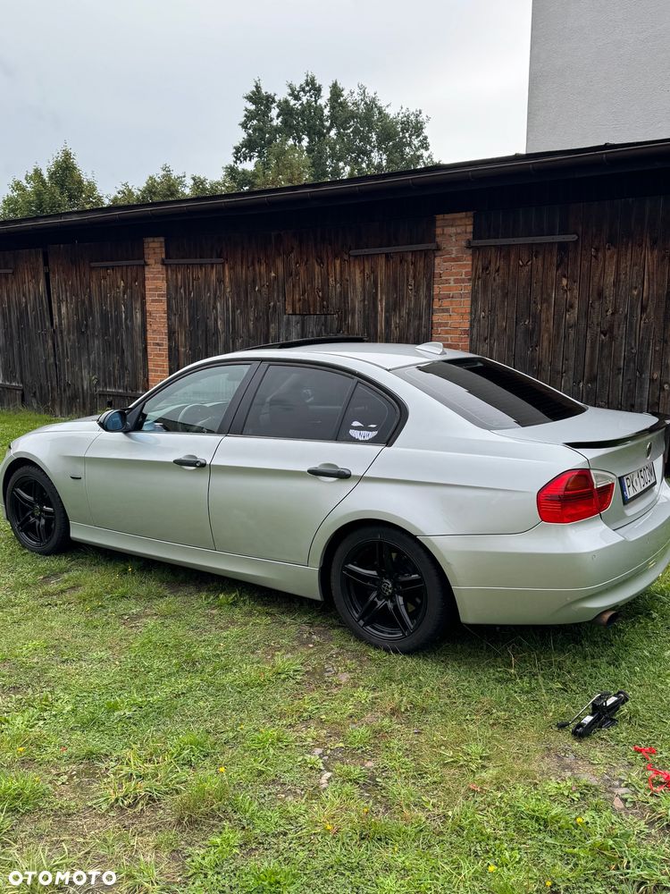 BMW Seria 3 320i - 3