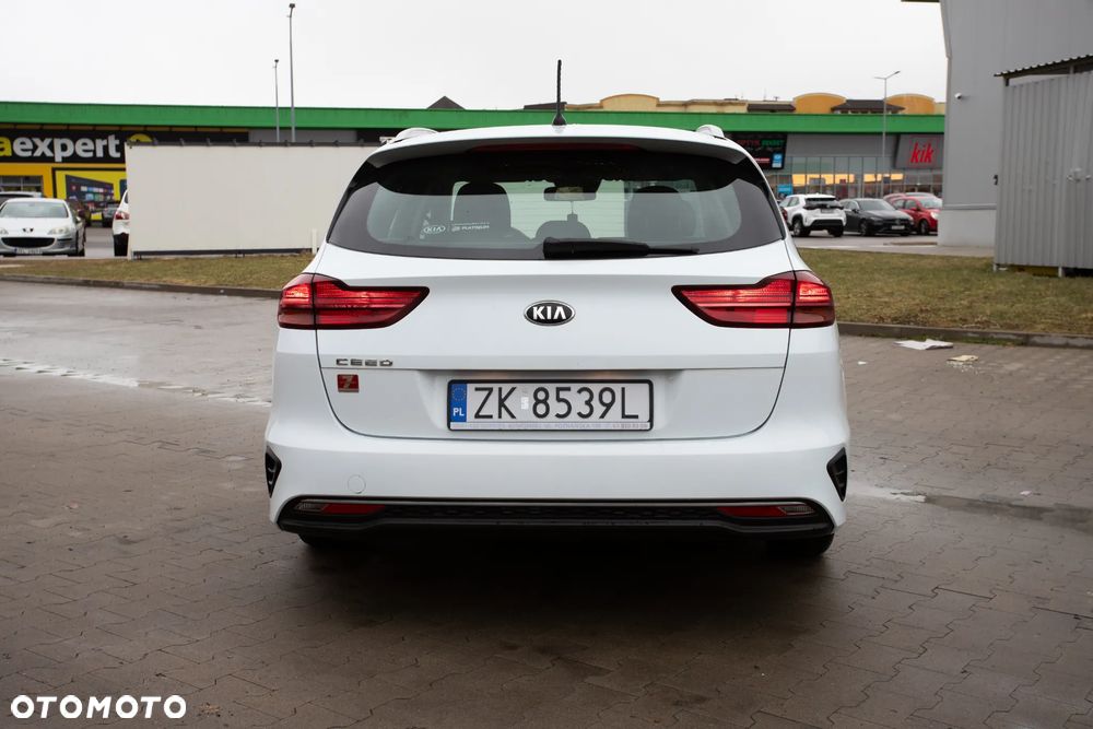 Kia Ceed - 6