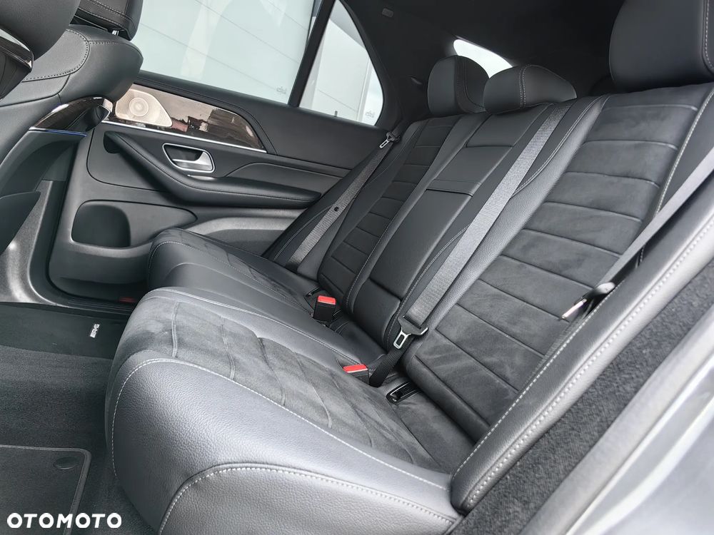 Mercedes-Benz GLE - 31
