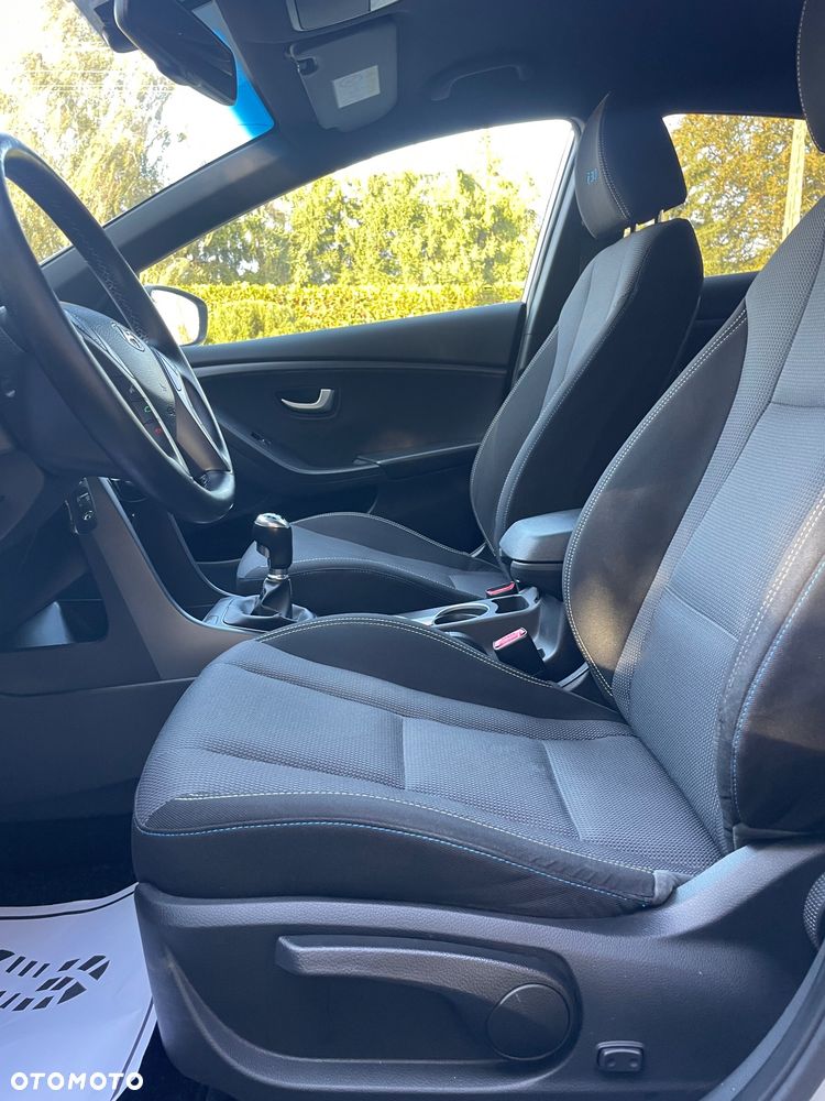 Hyundai i30 1.4 Passion - 22