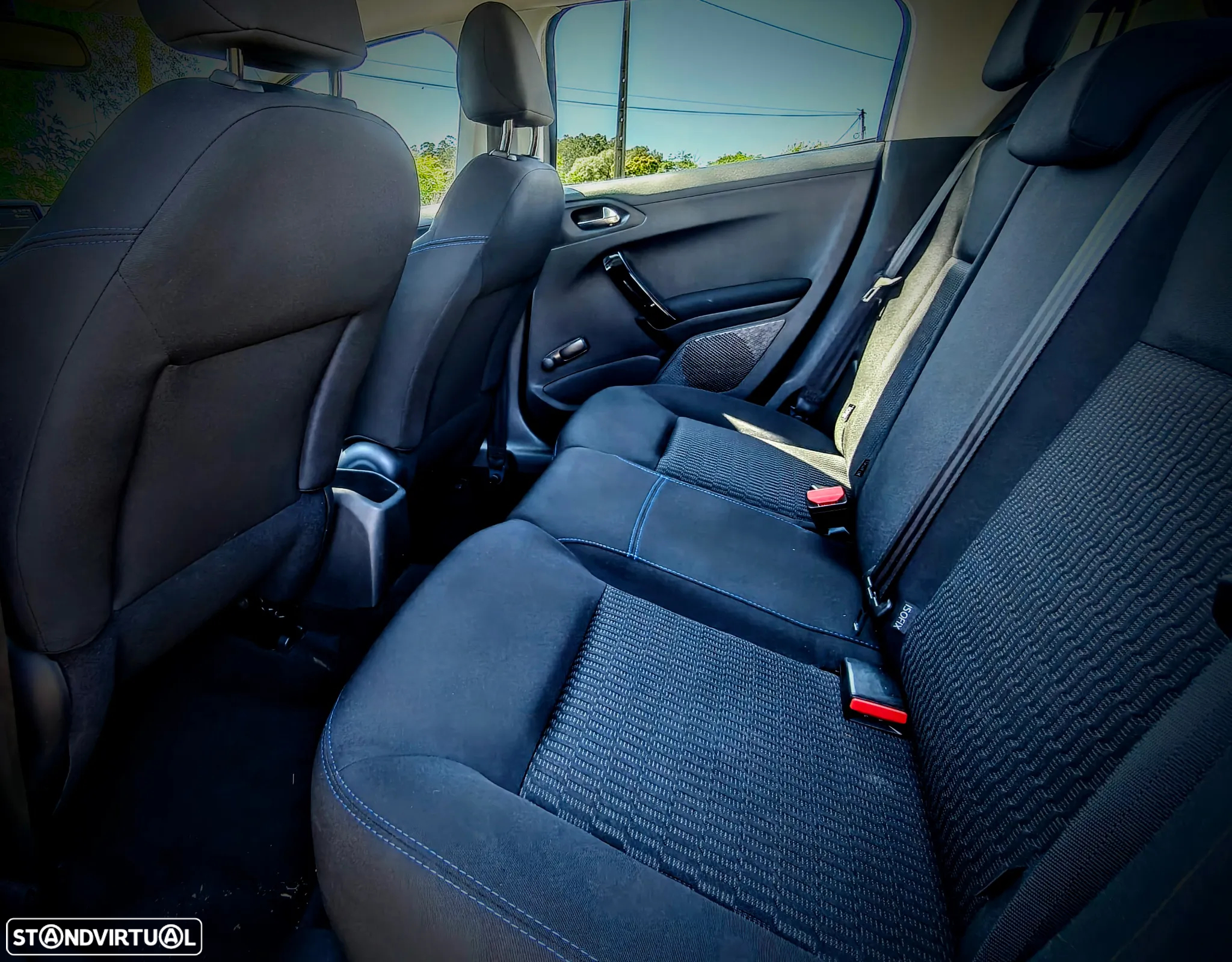 Peugeot 208 1.2 PureTech Style - 8