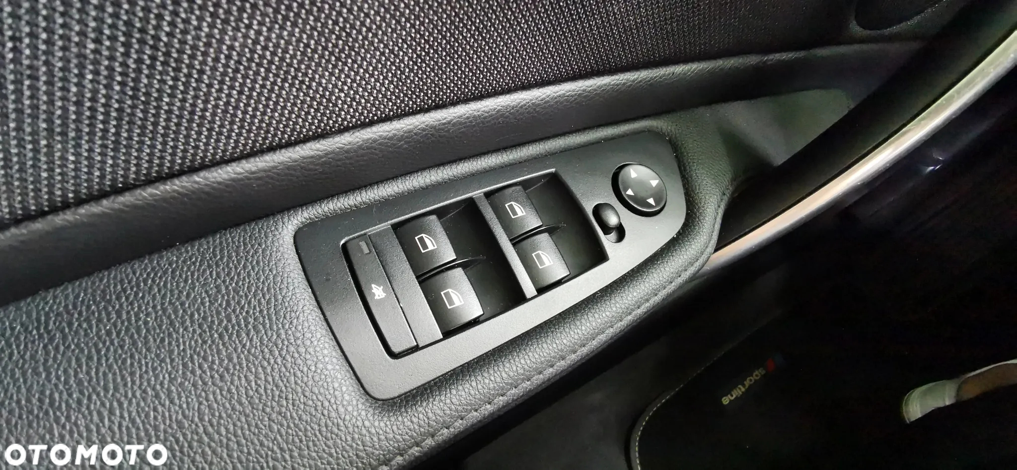 BMW Seria 1 120i Edition Sport - 17