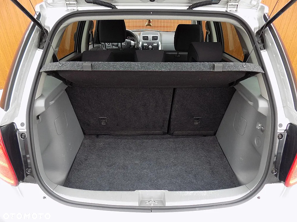 Suzuki SX4 1.6 VVT 4x2 Comfort - 17