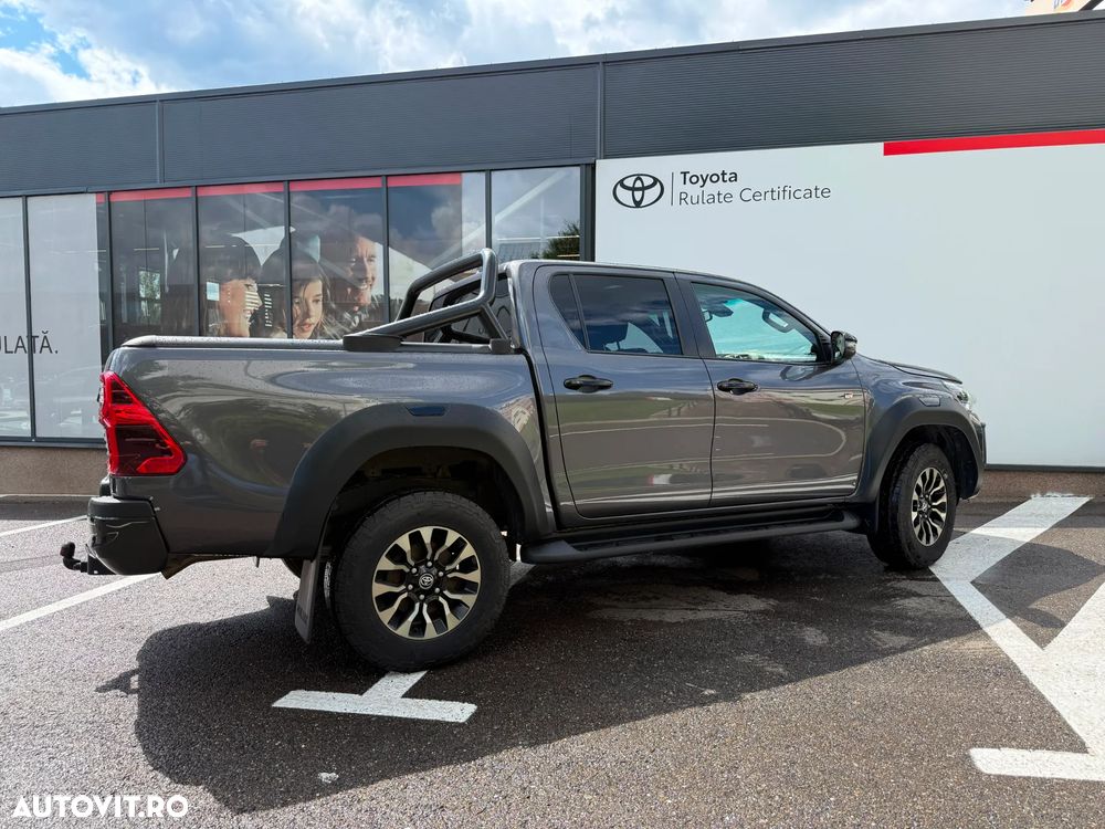 Toyota Hilux 2.8D 204CP 4x4 Double Cab AT GR Sport - 6