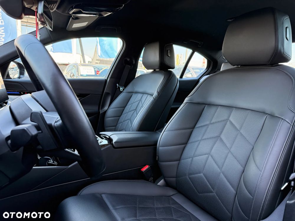 BMW Seria 5 520d - 28