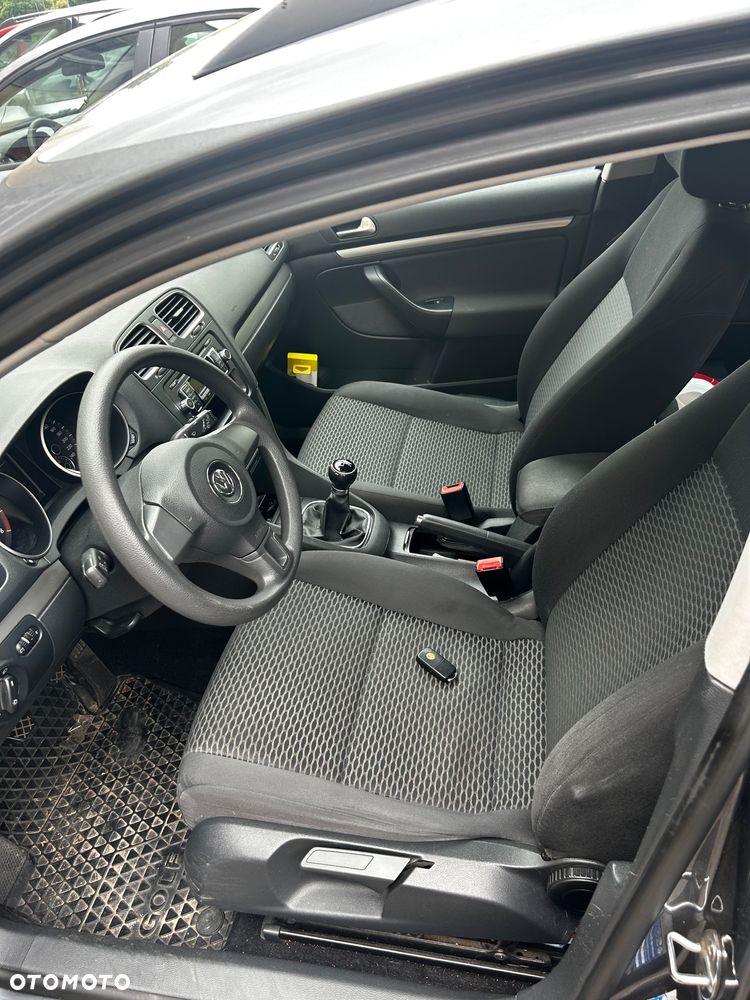 Volkswagen Golf Plus - 27