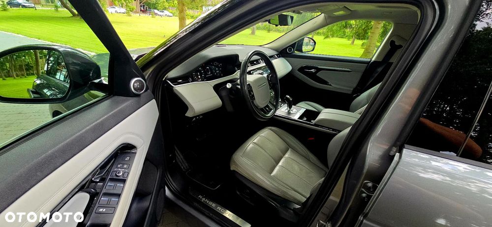 Land Rover Range Rover Evoque - 26