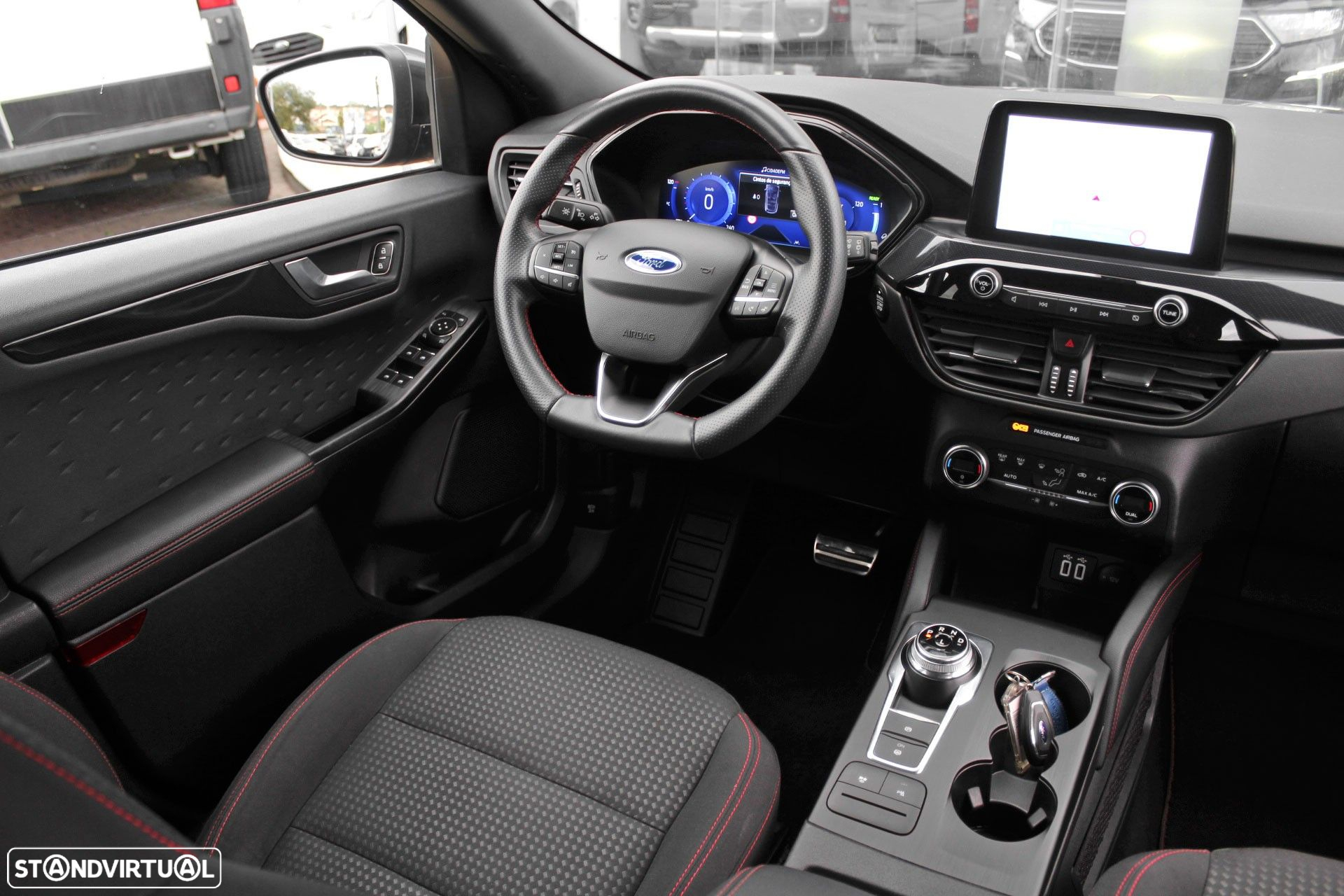 Ford Kuga 2.5 FHEV ST-Line - 18