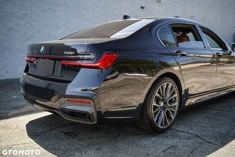 BMW Seria 7 740i - 3
