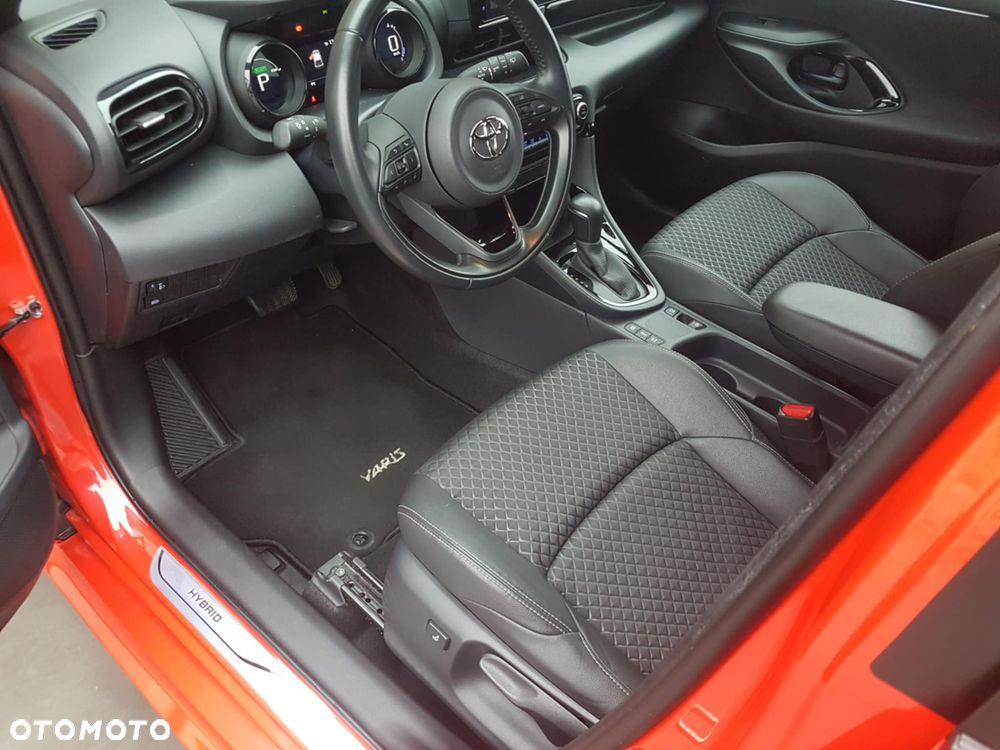 Toyota Yaris Hybrid 1.5 Executive - 5