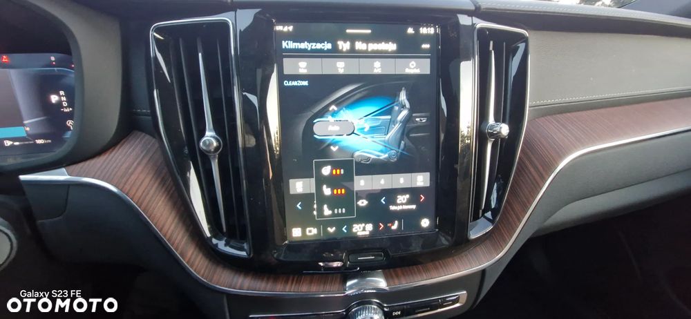 Volvo XC 60 B5 B Geartronic RDesign - 32