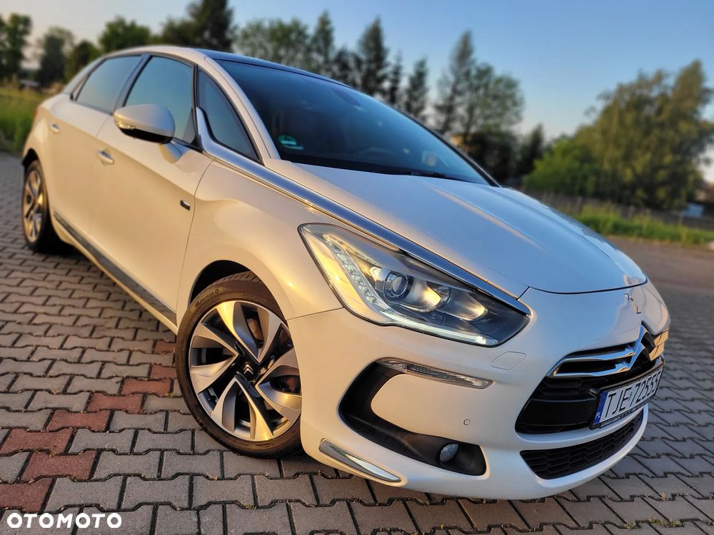 Citroën DS5 Hybrid4 Business Class - 2