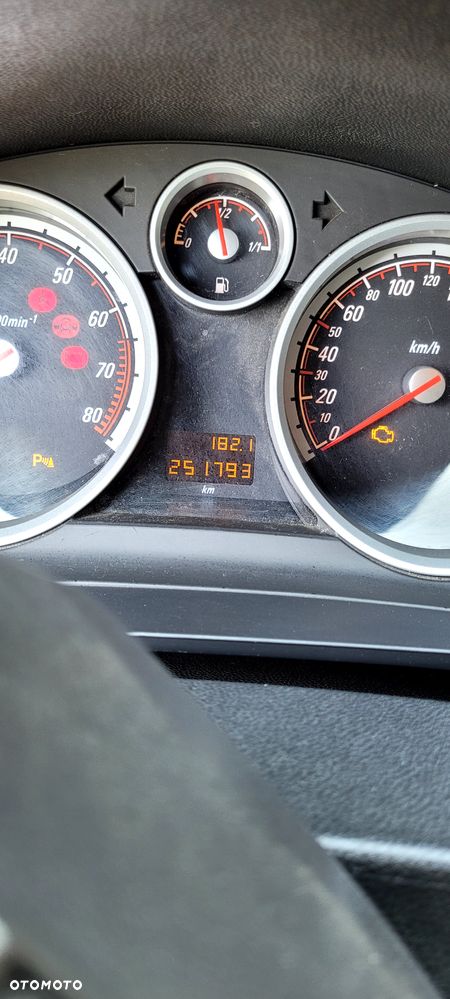 Opel Zafira 1.8 - 6