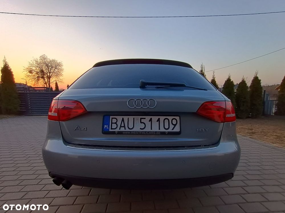 Audi A4 Avant - 4
