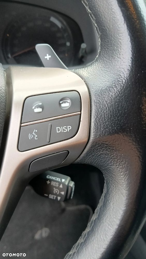 Toyota Avensis Touring Sports 1.8 Multidrive S Executive - 24