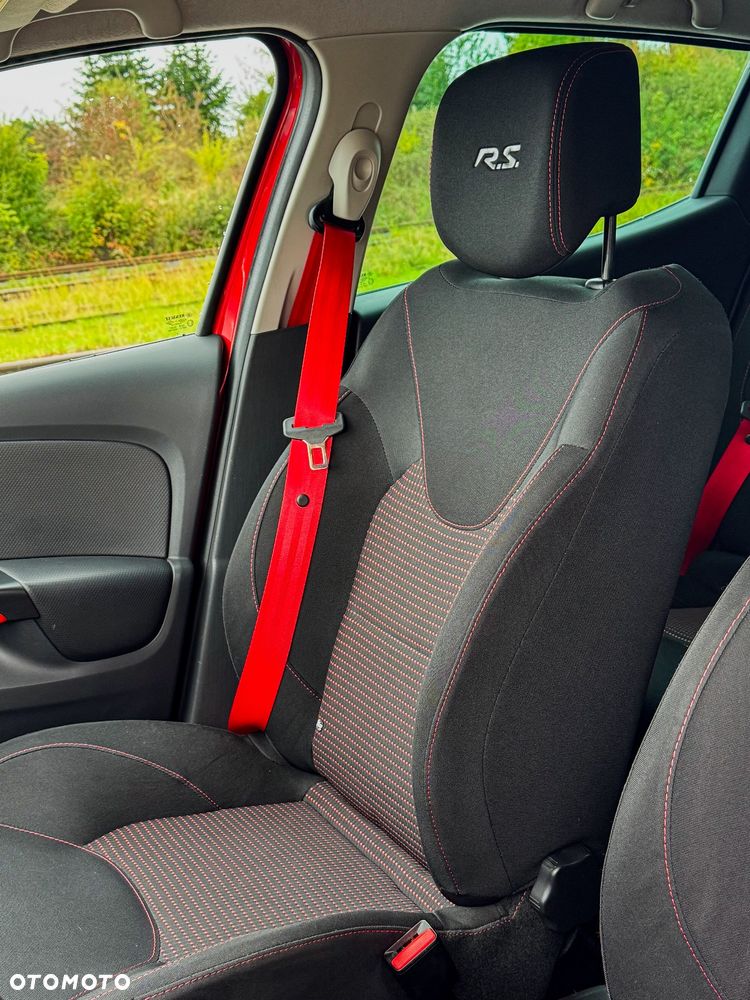 Renault Clio TCe 200 EDC Sport R.S - 13
