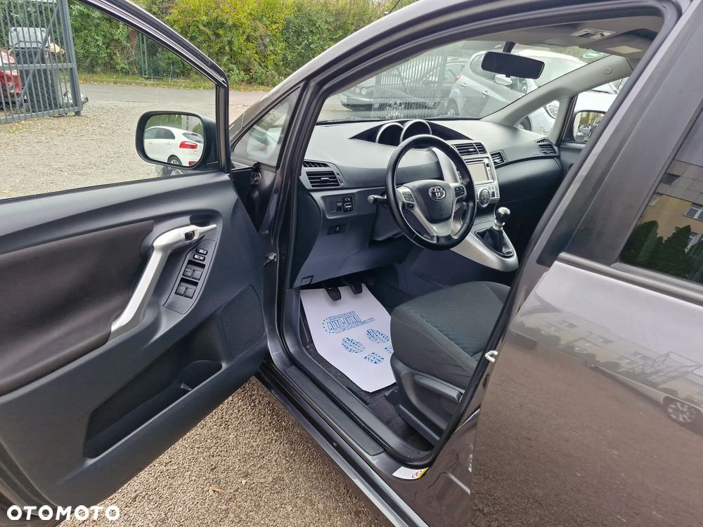 Toyota Verso 09-13 - 11