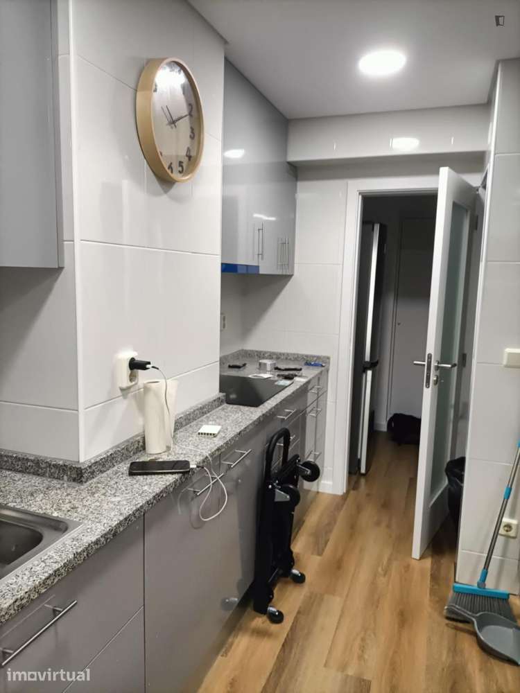 Quarto - localizado em Campanhã Porto - Grande imagem: 5/18