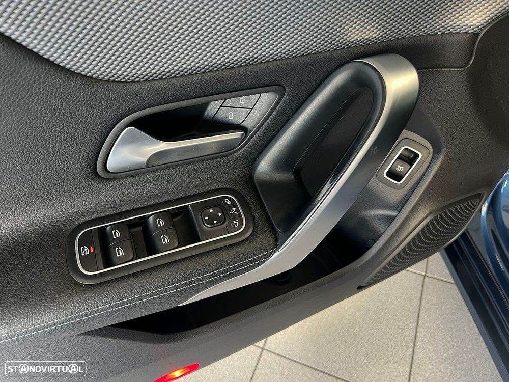 Mercedes-Benz CLA 180 d Edition 2020 - 23