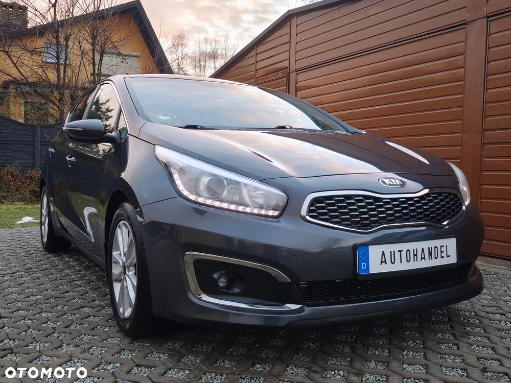 Kia Ceed 1.6 GDI Platinum Edition - 8