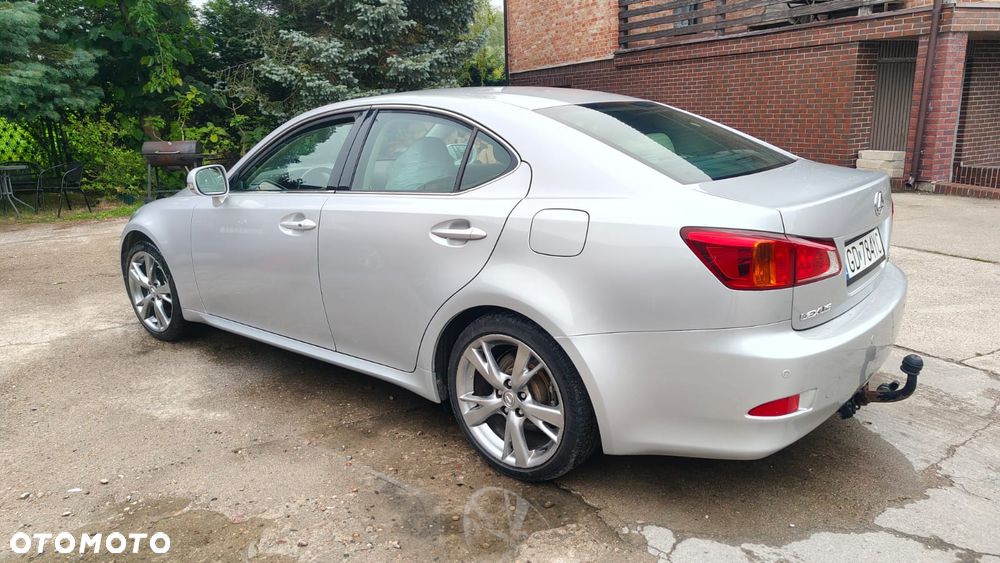 Lexus IS 220 D Prestige - 24