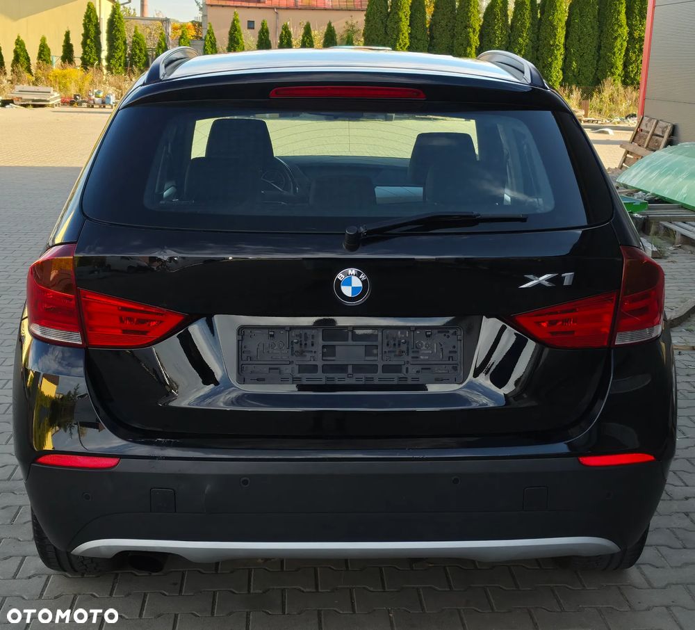 BMW X1 sDrive18i xLine - 6
