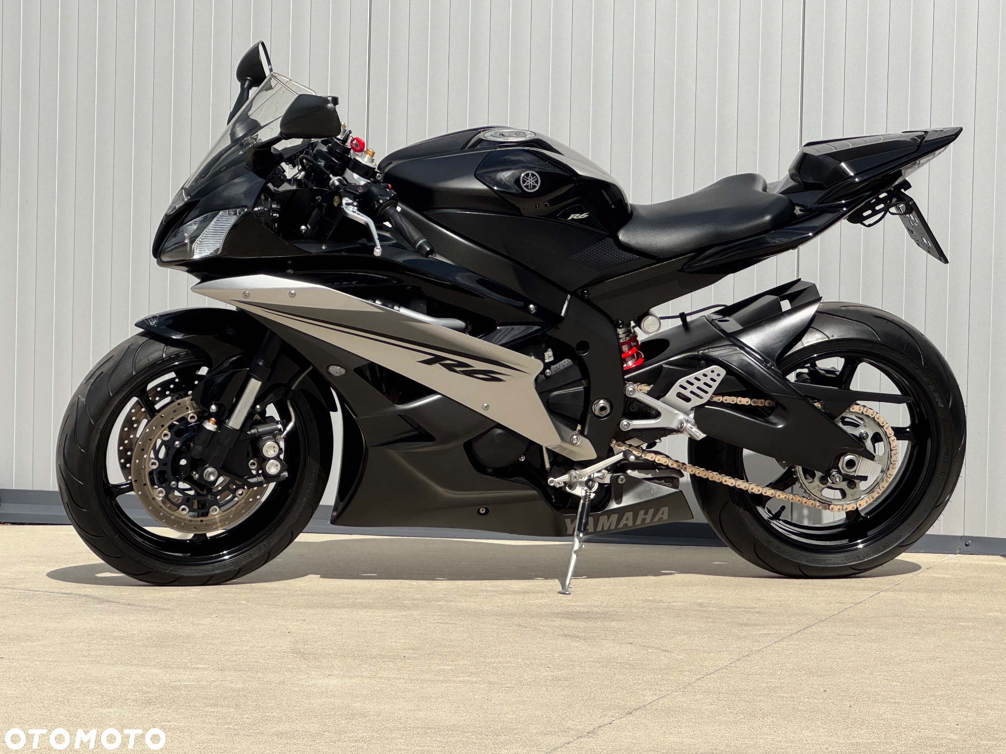 Yamaha YZF - 26