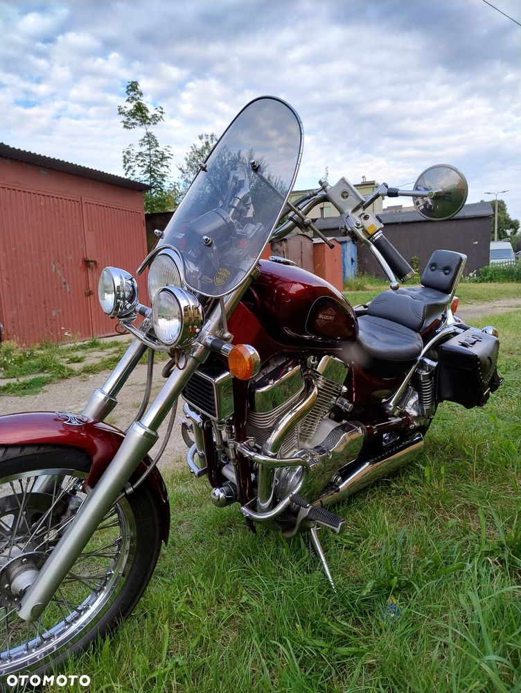 Suzuki Intruder - 4