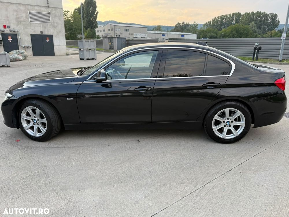 BMW Seria 3 318d Aut. Luxury Line - 4