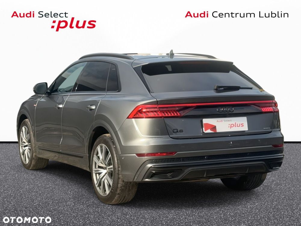 Audi Q8 - 8