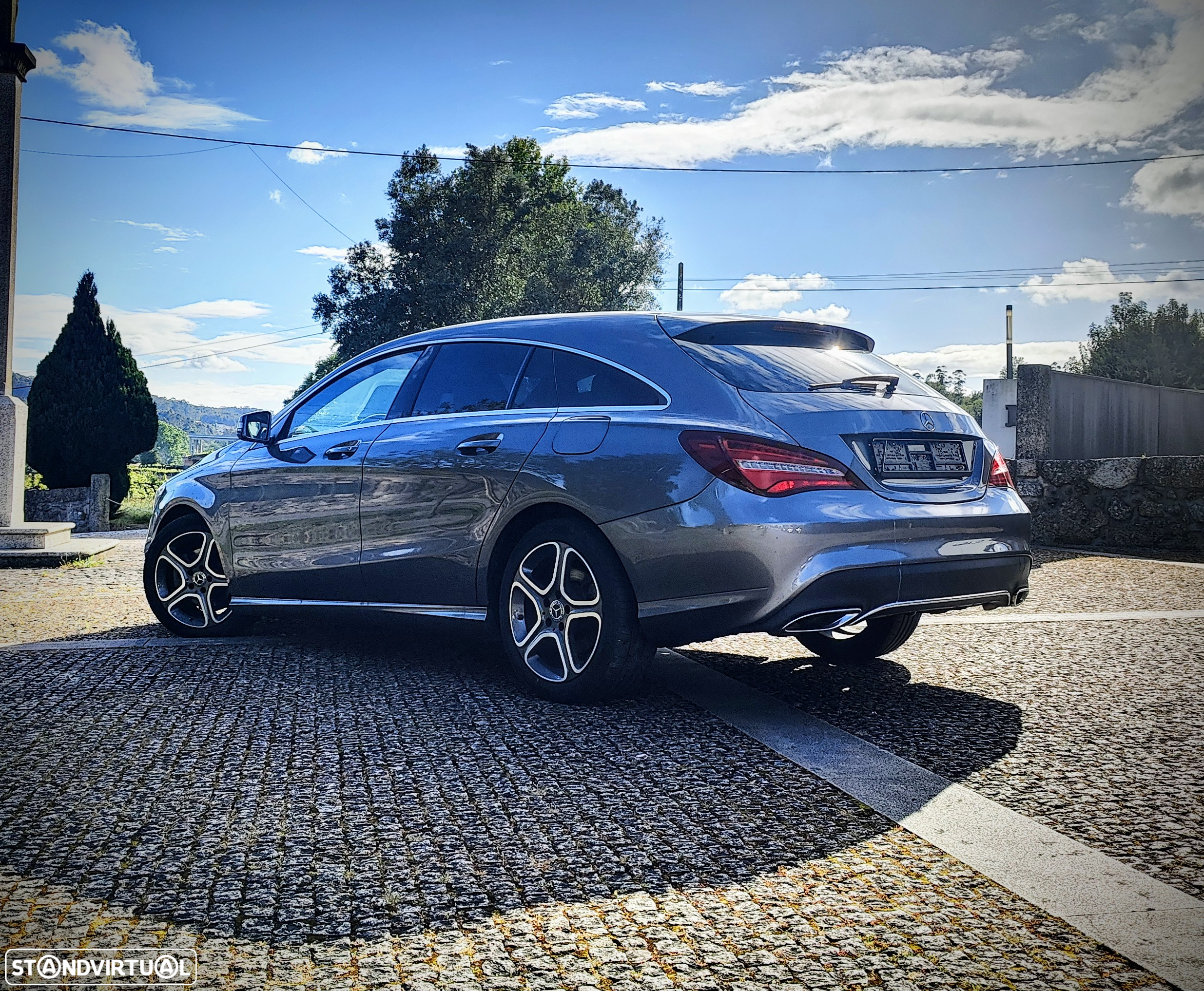 Mercedes-Benz CLA 180 d Shooting Brake Urban - 25